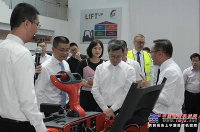 科技驅(qū)動(dòng)，智造未來(lái) 廈門(mén)市長(zhǎng)莊稼漢調(diào)研林德軟件研發(fā)，擘畫(huà)高質(zhì)量發(fā)展新藍(lán)圖